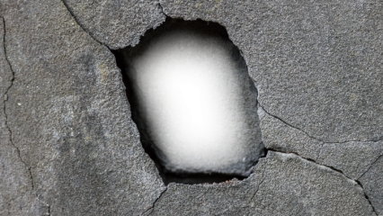 Cracked Hole 1 Surface Shaded